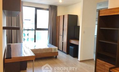 Wohnung zur Miete mit 1 Zimmer in Bang Rak, Bangkok