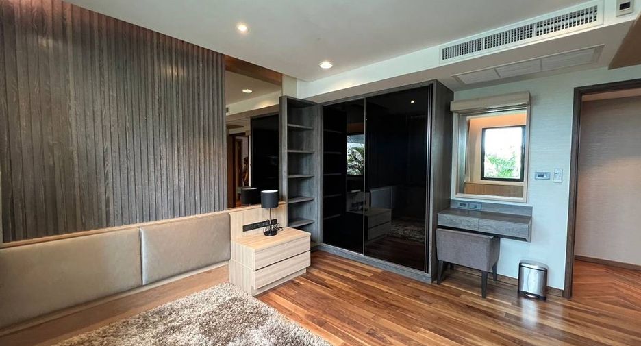 For rent 2 ベッドルーム condo in Sathon, Bangkok