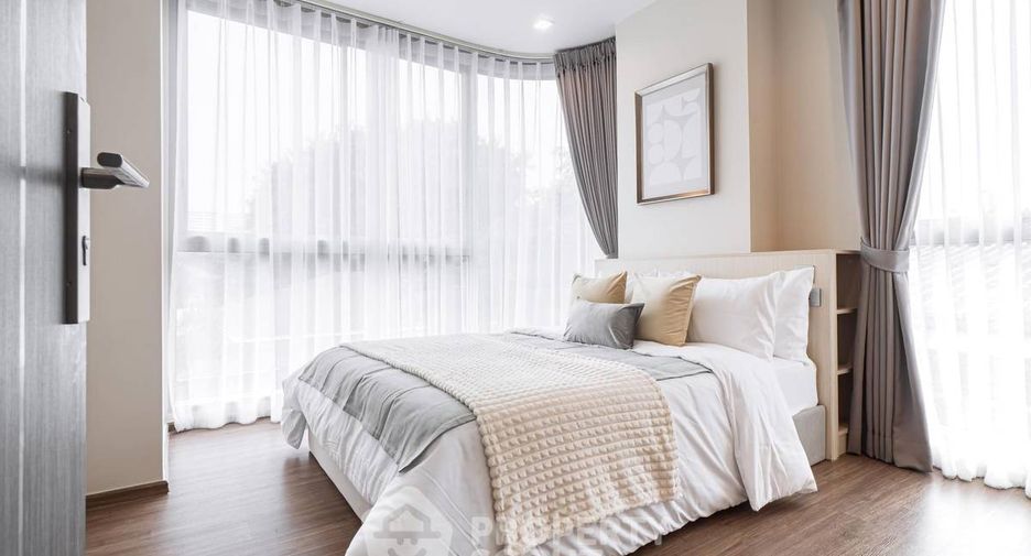 For rent 2 bedrooms condo in Watthana, Bangkok