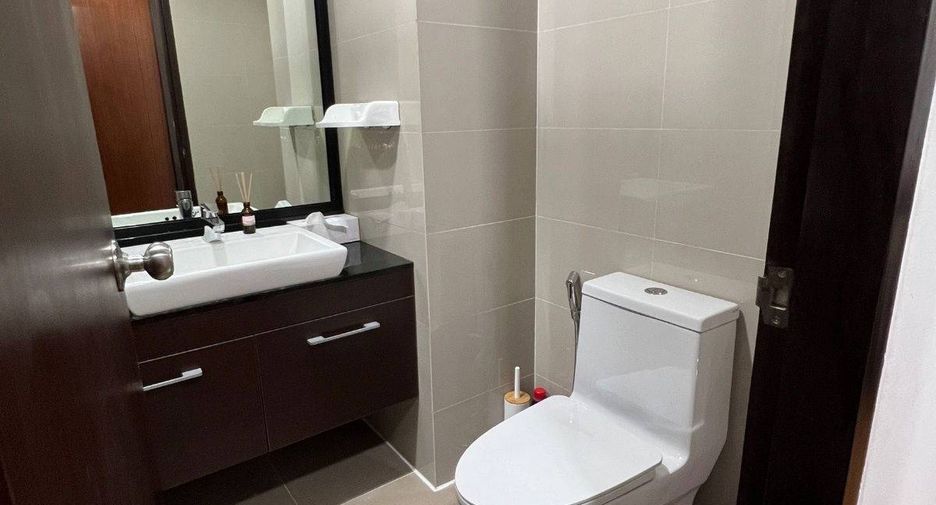 For rent 2 bedrooms condo in Chatuchak, Bangkok
