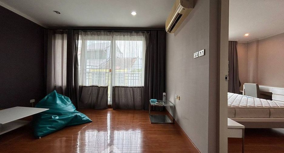 À louer 1 chambre condo à Yan Nawa, Bangkok