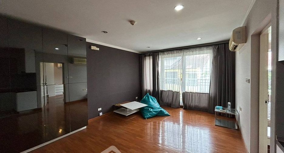 À louer 1 chambre condo à Yan Nawa, Bangkok