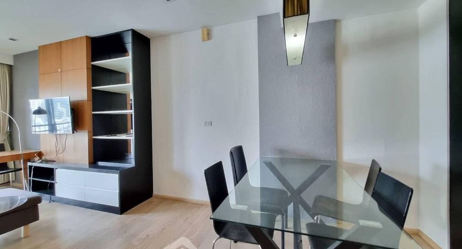 For rent 1 bed condo in Khlong Toei, Bangkok