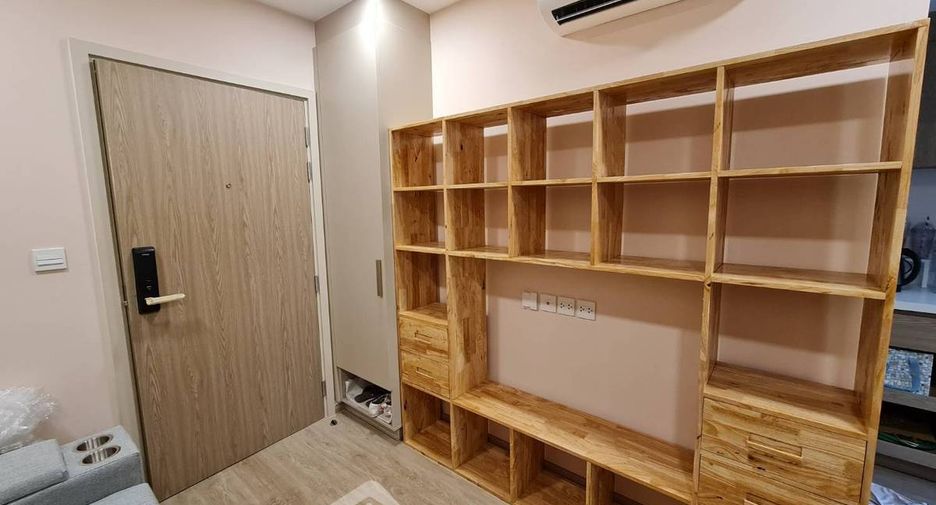 Condo en alquiler de 1 habitaciones en Bang Rak, Bangkok