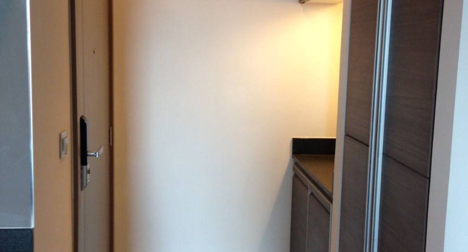 À louer 1 chambre condo à Khlong Toei, Bangkok