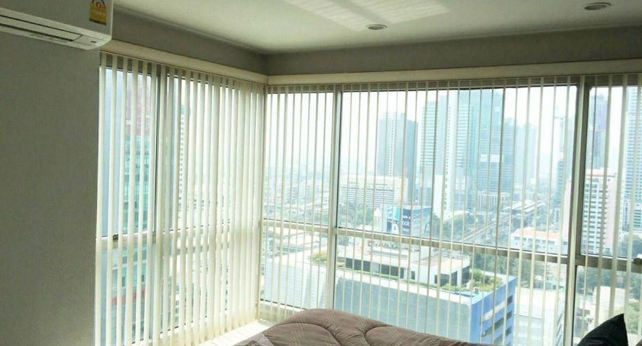 For rent 2 bedrooms condo in Sathon, Bangkok