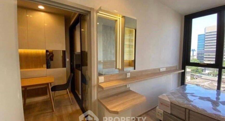 For rent 1 bed condo in Khlong Toei, Bangkok