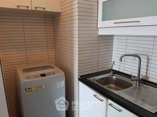 For rent 3 bedrooms condo in Yan Nawa, Bangkok