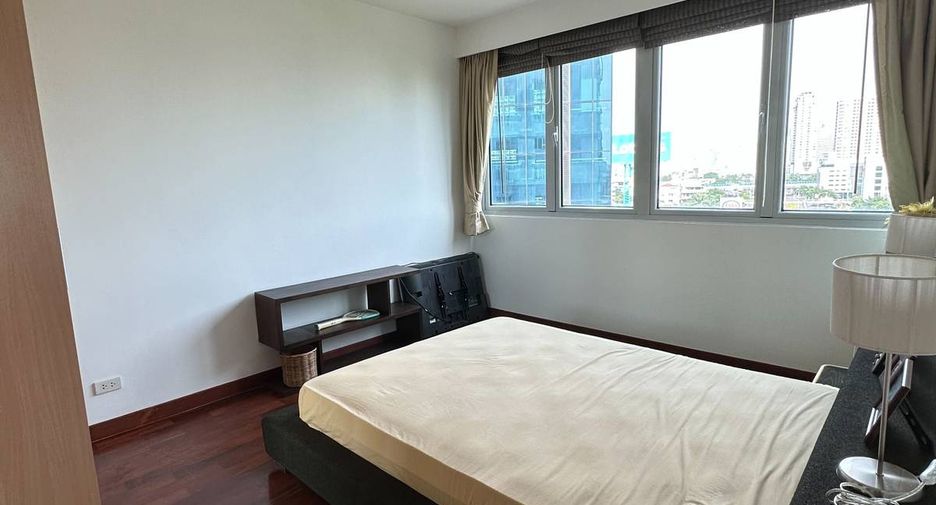 Condo en alquiler de 2 habitaciones en Yan Nawa, Bangkok