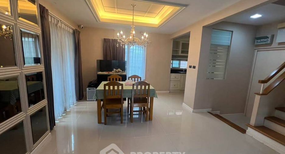 Haus zur Miete mit 3 Zimmer in Khlong Sam Wa, Bangkok