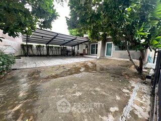 Haus zur Miete mit 3 Zimmer in Khlong Sam Wa, Bangkok
