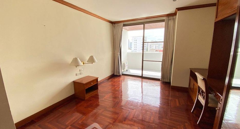 Apartment zur Miete mit 3 Zimmer in Watthana, Bangkok