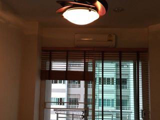 Condo en alquiler de 1 habitaciones en Bang Kapi, Bangkok