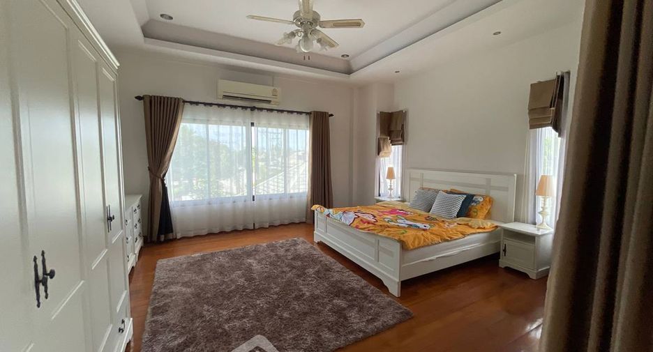 For rent 4 bedrooms house in Huay Yai, Pattaya