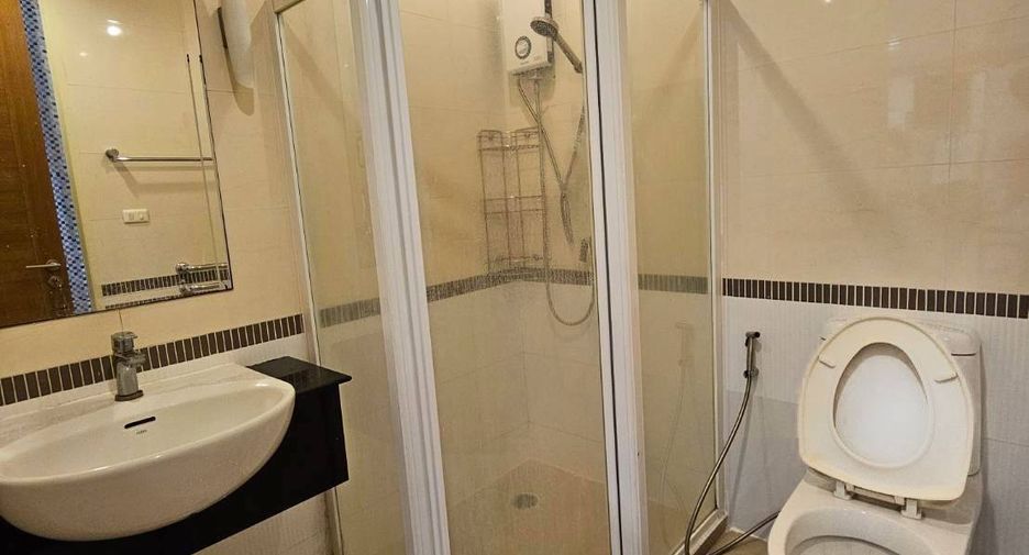 Wohnung zur Miete mit 3 Zimmer in Ratchathewi, Bangkok