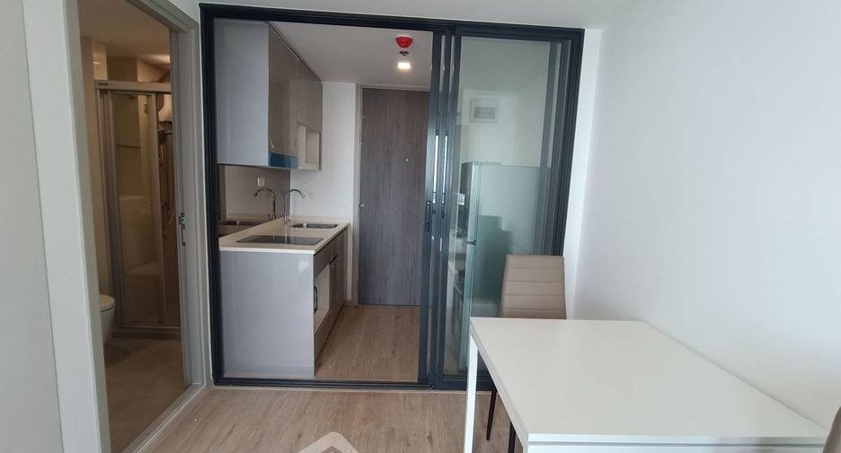 Wohnung zur Miete mit 1 Zimmer in Suan Luang, Bangkok