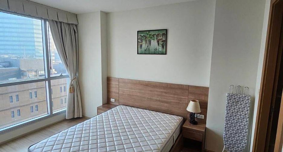 Wohnung zur Miete mit 1 Zimmer in Huai Khwang, Bangkok