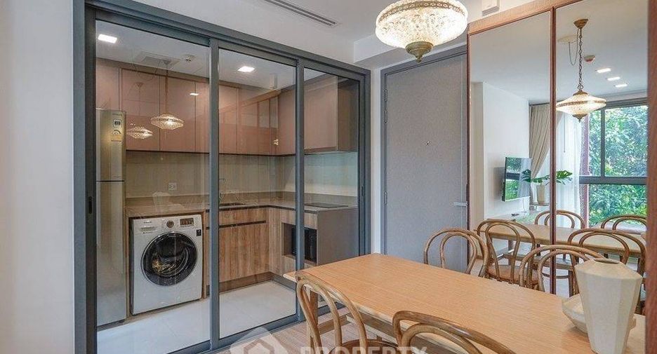 For rent 2 bedrooms condo in Watthana, Bangkok