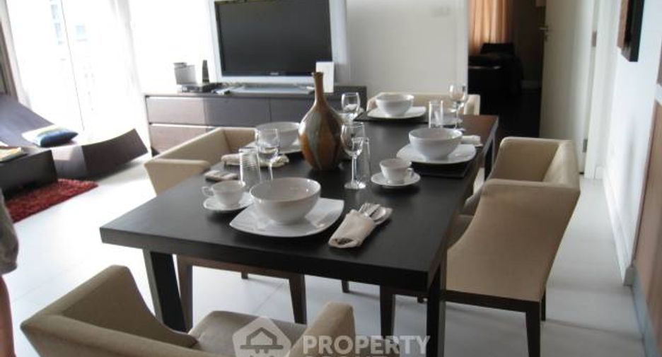 For rent 2 bedrooms condo in Pathum Wan, Bangkok