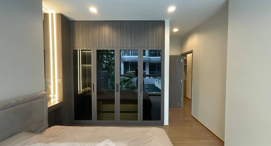 For rent 2 bedrooms condo in Watthana, Bangkok