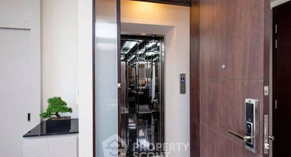 For rent 1 bed condo in Pathum Wan, Bangkok