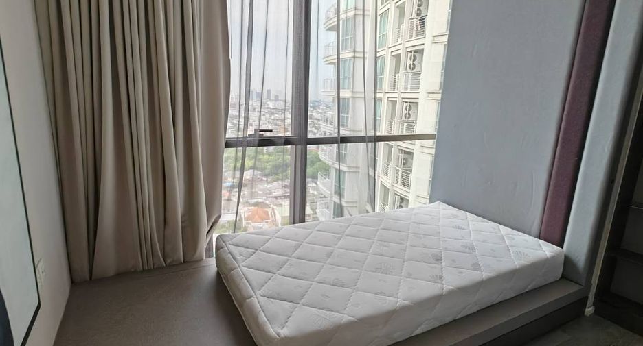 Condo en alquiler de 2 habitaciones en Khlong Toei, Bangkok