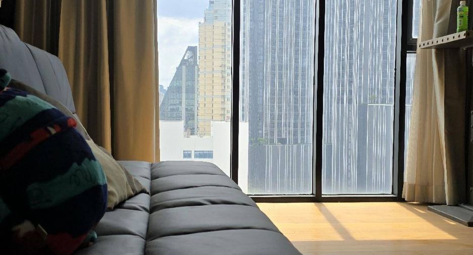 Condo en alquiler de 1 habitaciones en Watthana, Bangkok