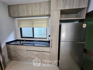 Аренда 4 спальни дом в Банг Капи, Бангкок