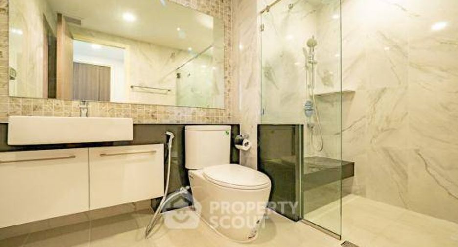 À louer 1 chambre condo à Khlong San, Bangkok