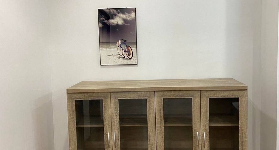 For rent 3 bedrooms condo in Pathum Wan, Bangkok