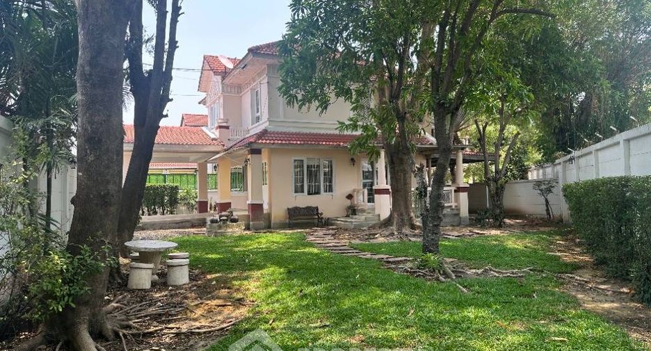 出租 3 卧室 独立屋 在 Lat Krabang, 曼谷