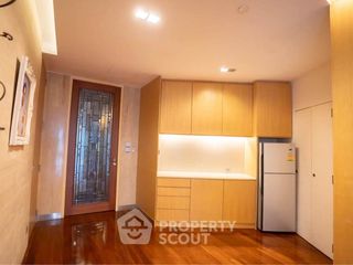 For rent 6 bedrooms condo in Yan Nawa, Bangkok