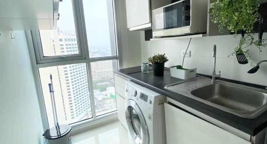 Wohnung zur Miete mit 2 Zimmer in Huai Khwang, Bangkok