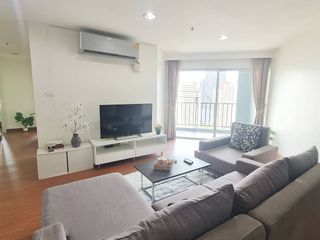 À louer 3 chambres condo à Huai Khwang, Bangkok