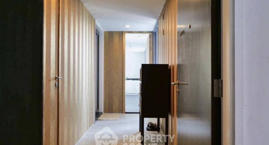 For rent 3 bedrooms condo in Yan Nawa, Bangkok