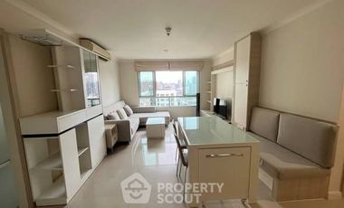 À louer 2 chambres condo à Huai Khwang, Bangkok