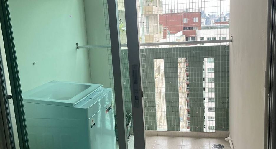 À louer 2 chambres condo à Huai Khwang, Bangkok