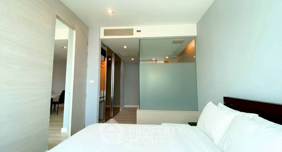 For rent 1 bed condo in Watthana, Bangkok