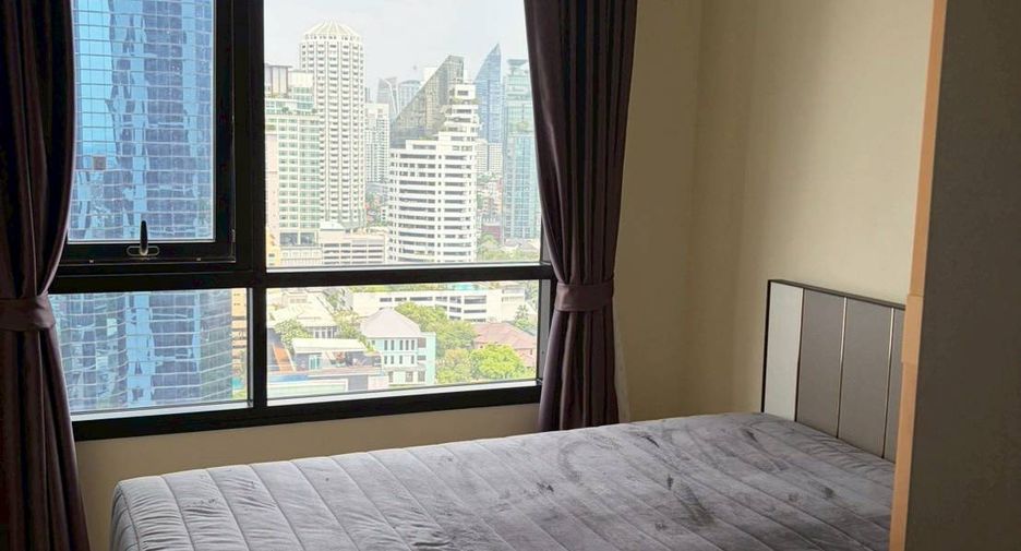 For rent 2 bedrooms condo in Watthana, Bangkok