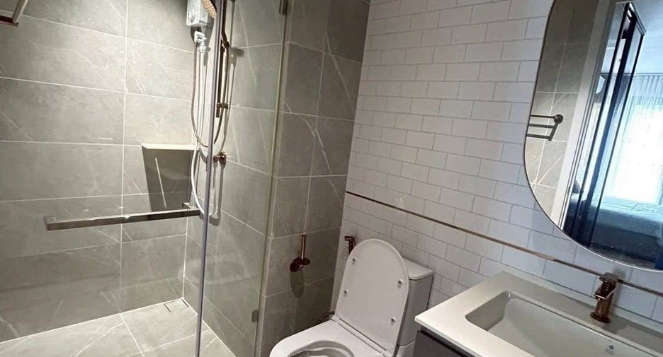 For rent 1 bed condo in Watthana, Bangkok
