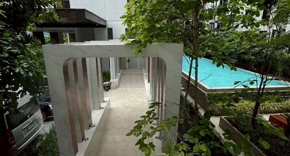 For rent 1 bed condo in Watthana, Bangkok