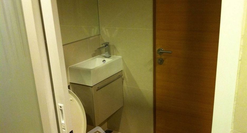 Wohnung zur Miete mit 1 Zimmer in Huai Khwang, Bangkok