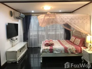出售 3 卧室 联排别墅 在 Khlong Sam Wa, 曼谷