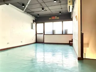 Oficina en alquiler en Huai Khwang, Bangkok