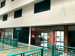 Oficina en alquiler en Huai Khwang, Bangkok