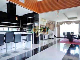 出售 5 卧室 独立屋 在 Bang Lamung, Chon Buri