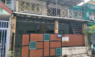 出售 3 卧室 联排别墅 在 Khlong Luang, Pathum Thani