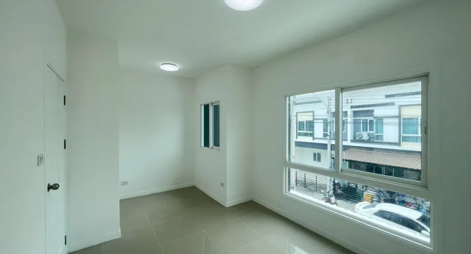 出售 3 卧室 独立屋 在 Sam Phran, Nakhon Pathom