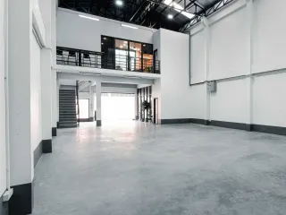 À vendre 1 chambre maison à Mueang Samut Sakhon, Samut Sakhon
