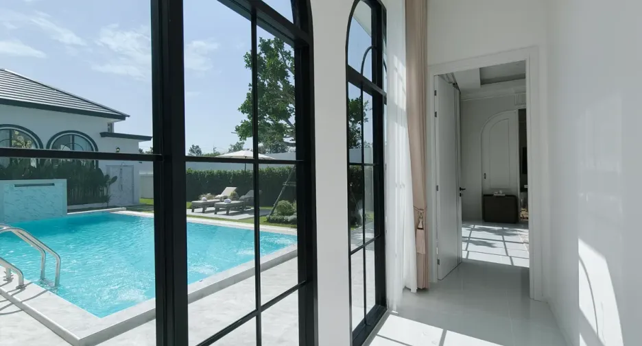 For sale 5 ベッドルーム house in Bang Lamung, Chonburi